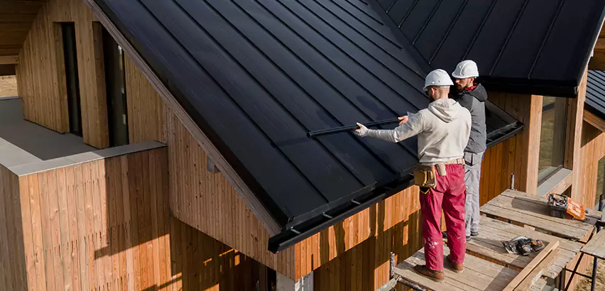 Professional Barn Roof Repair Services in Oak Park, IL