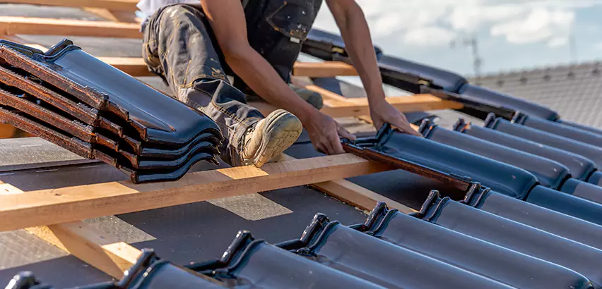 Professional Storm Damage Roof Repair Services in Oak Park, IL