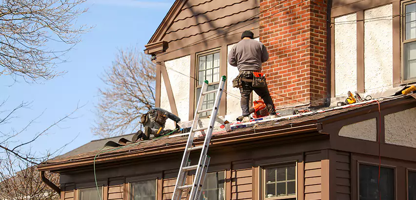 Roof Siding Trim Repair in Oak Park