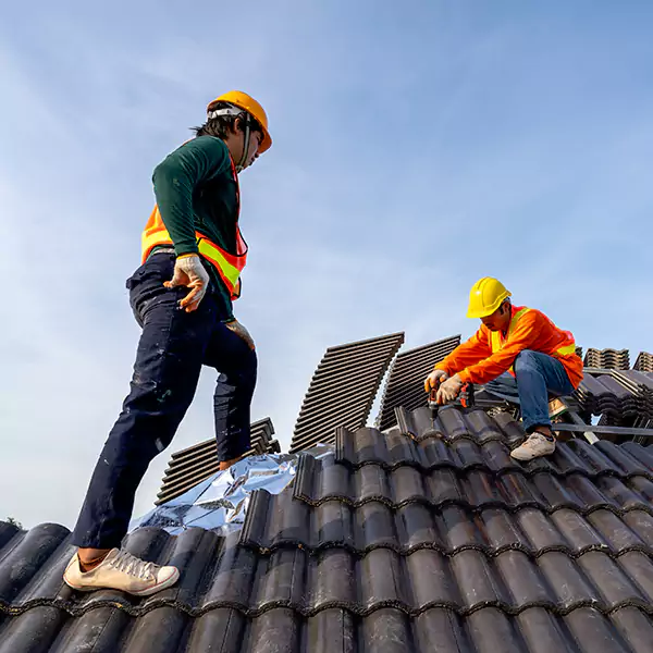 Why Oak Park, IL Property Owners Trust Oak Park Roofing Pros for Emergency Roof Repair?