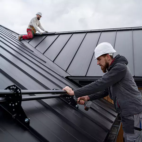 Why Oak Park Property Owners Choose Oak Park Roofing Pros for Metal Roof Repair?