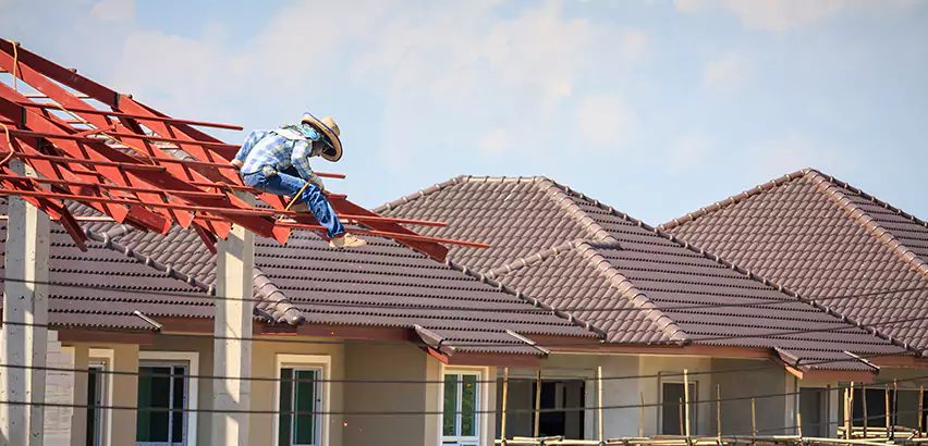 Professional Wind Damage Roof Repair Services in Oak Park, IL